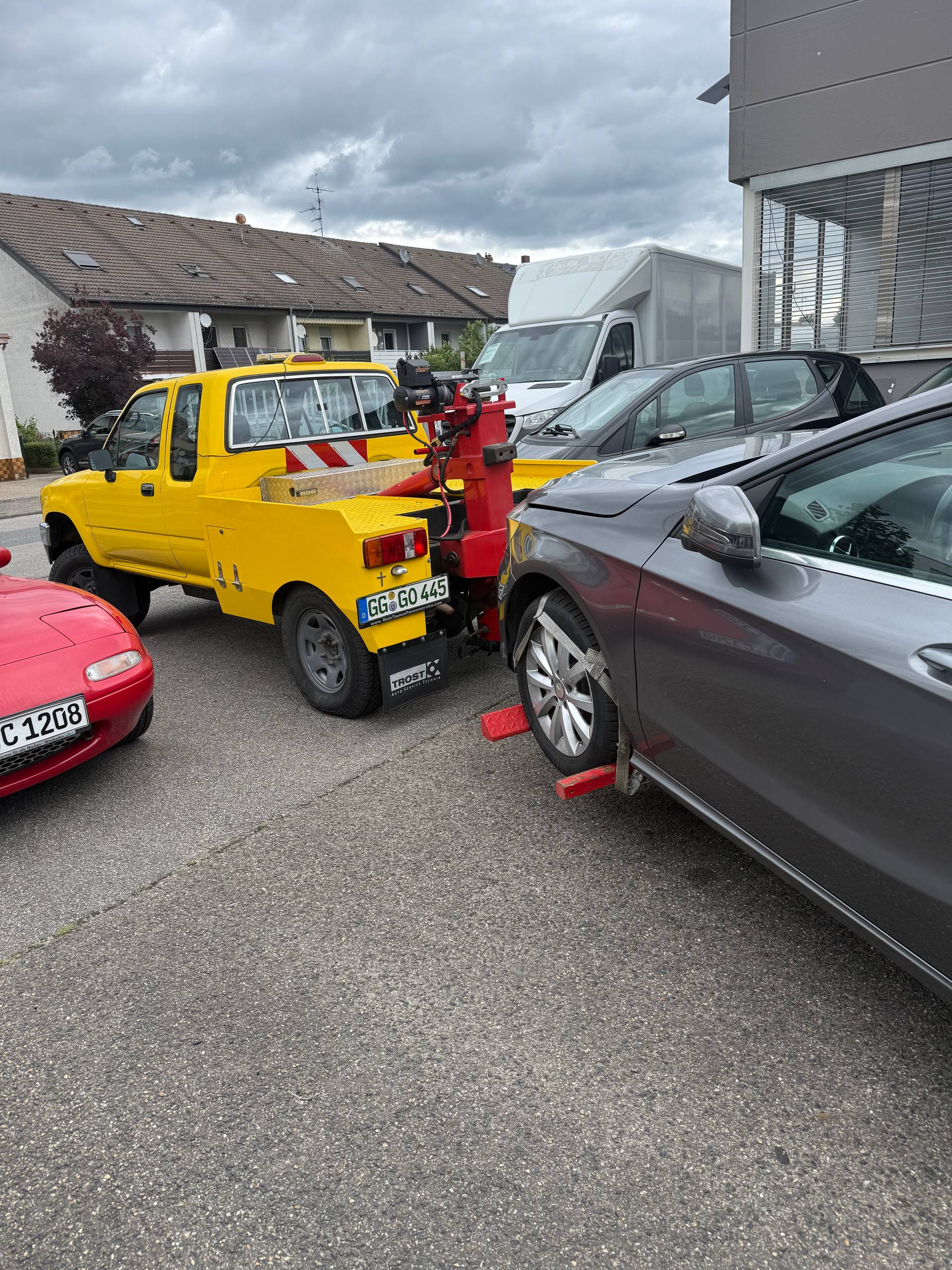 Flat Tire Change Service Thailand